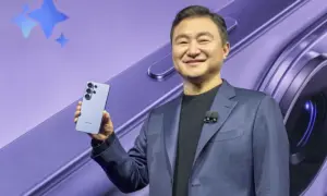 Chủ tịch Samsung: 'Tác nhân AI đang gần gũi hơn nhờ smartphone'